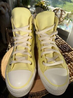 Converse Chuck Taylor All Star Lift Platform Knit Lemon Slushy Women’s 6 New